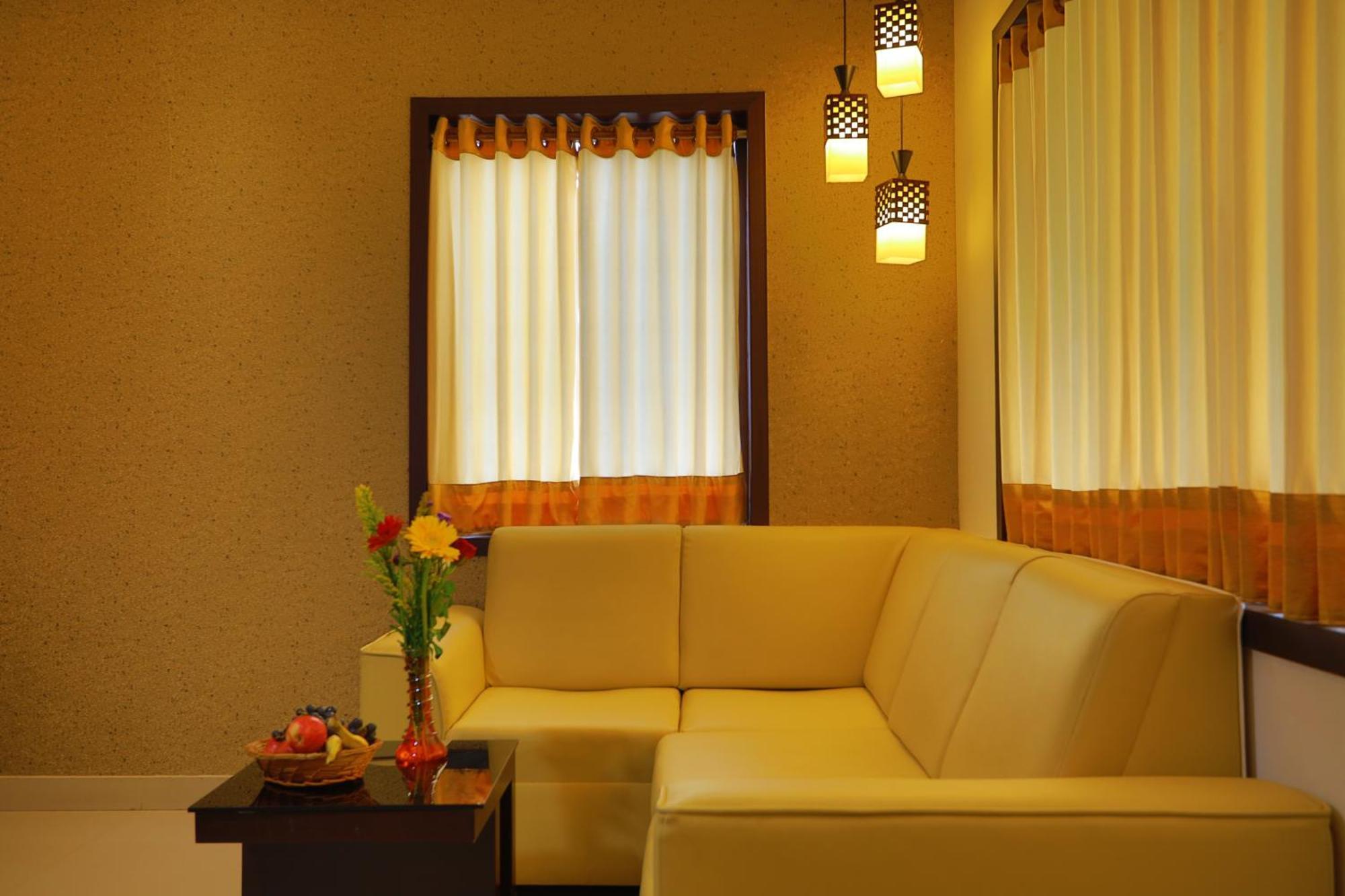 Sea View Resort-& Spa Cherai Cherai Beach ภายนอก รูปภาพ